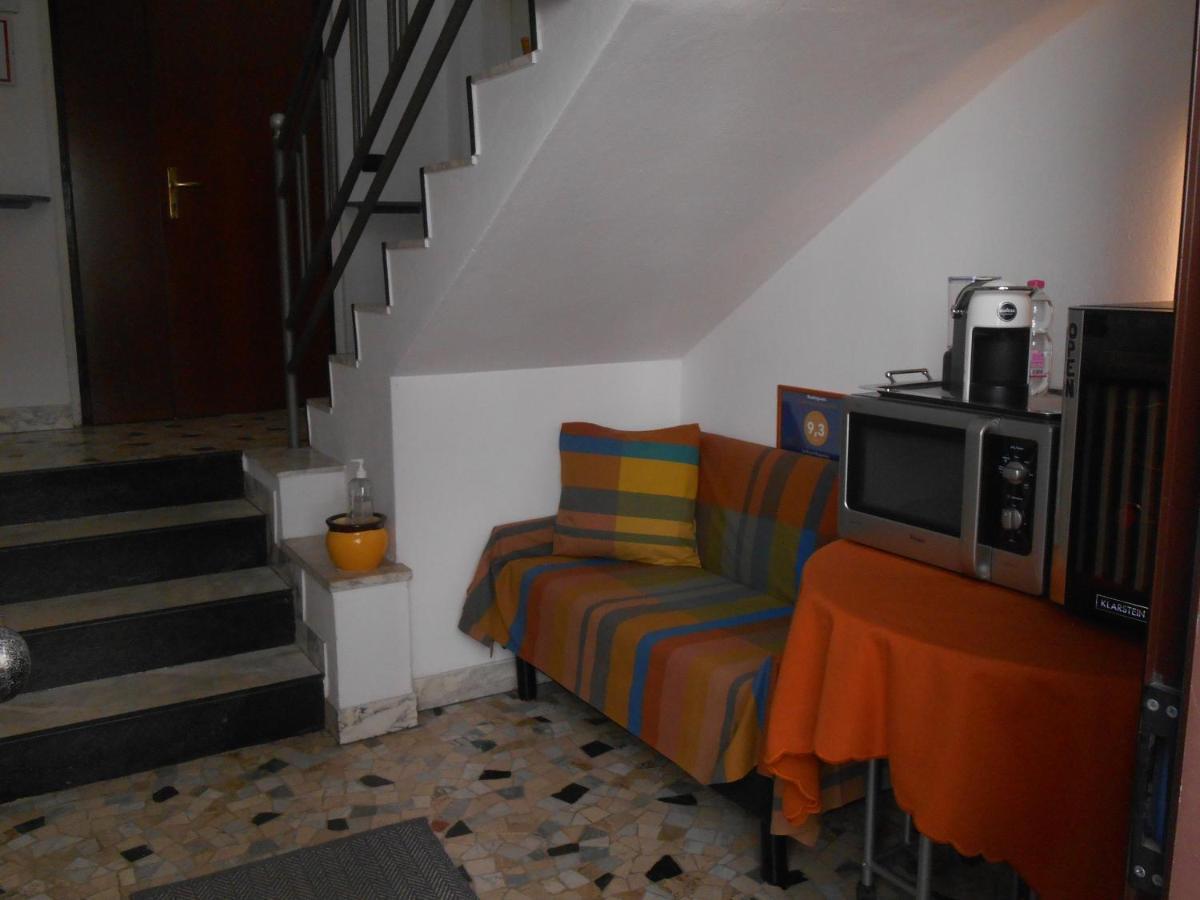 Le Rose Malpensa Bed & Breakfast Busto Arsizio Exterior photo